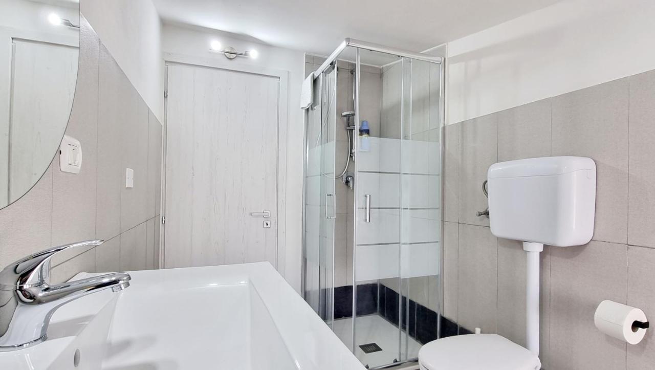 Guest Holiday Mandra 12 E 13 Реджо Емилия Екстериор снимка